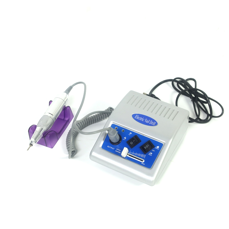 Pilník na nechty ovládaný nohou