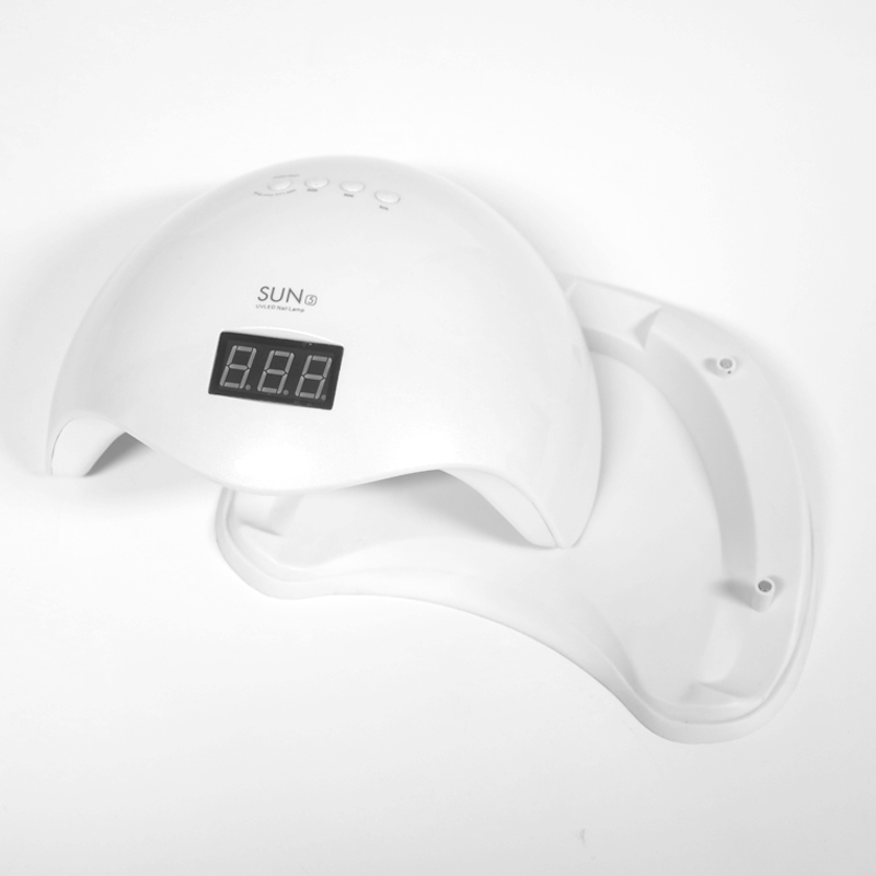 sušič na nechty s odnímateľnou základňou